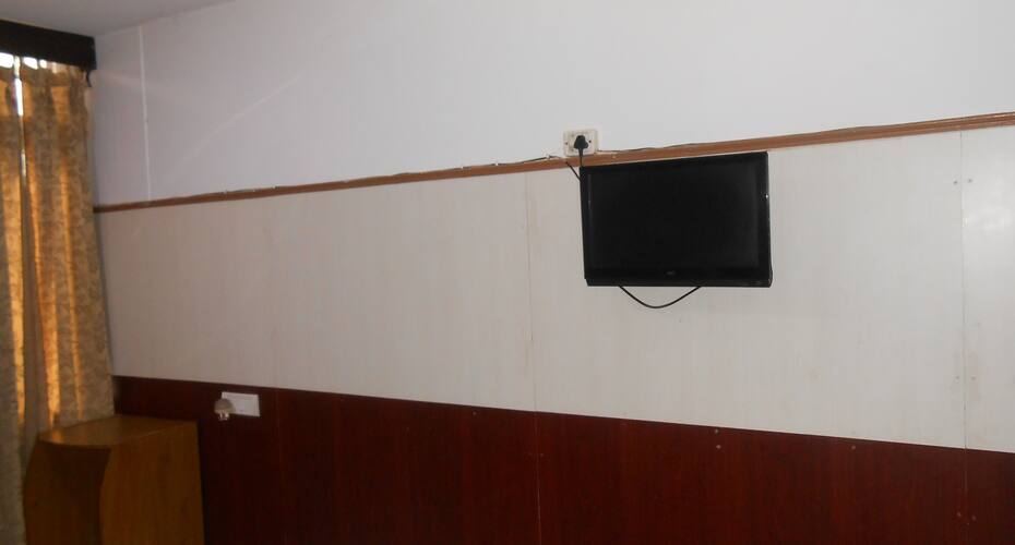 Hotel Paradise, Hamirpur 5